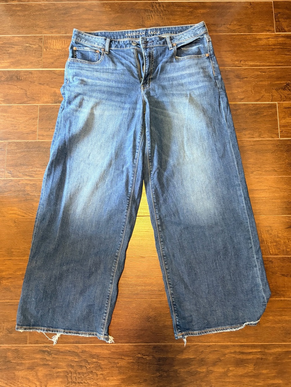 American Eagle Outfitters Wide Leg Distressed Medium Blue Jeans